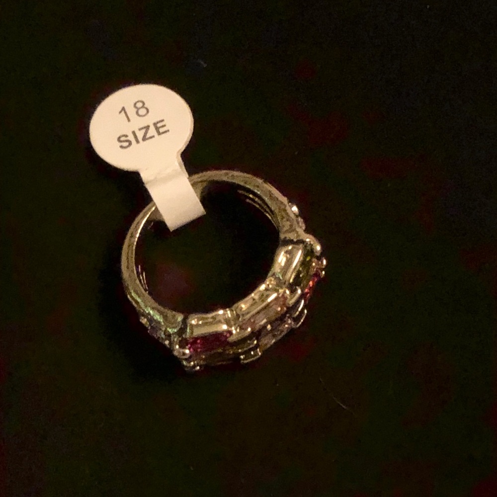 Gorgeous fashion ring
